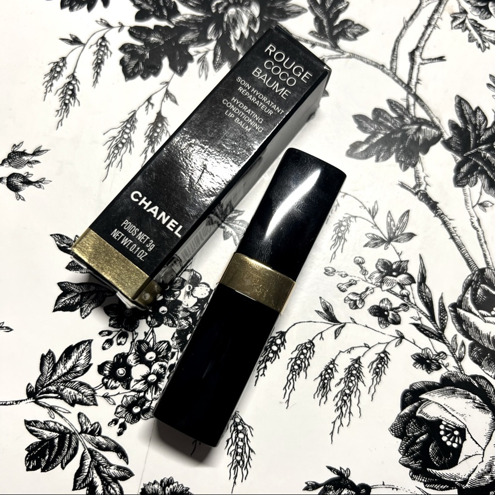 Chanel rouge coco baume hydrating conditioning lip balm